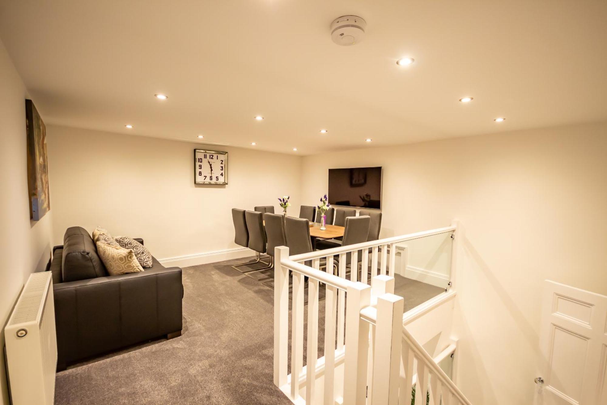 The Westminster Apartment